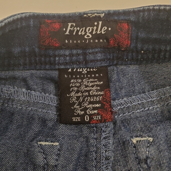 Fragile Blue Jeans Shorts Size 0 - Picture 5 of 5